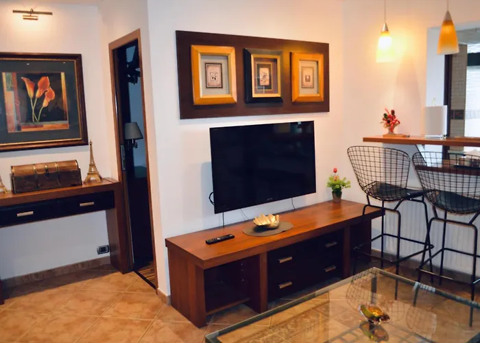 Nairo Aparthotel